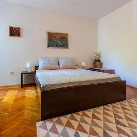 Apartment Aneta *