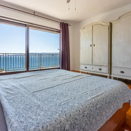 Aneta Apartment *